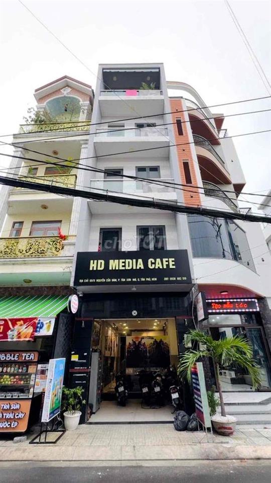 Sang nhanh quán Cafe Film Netflix - 250tr