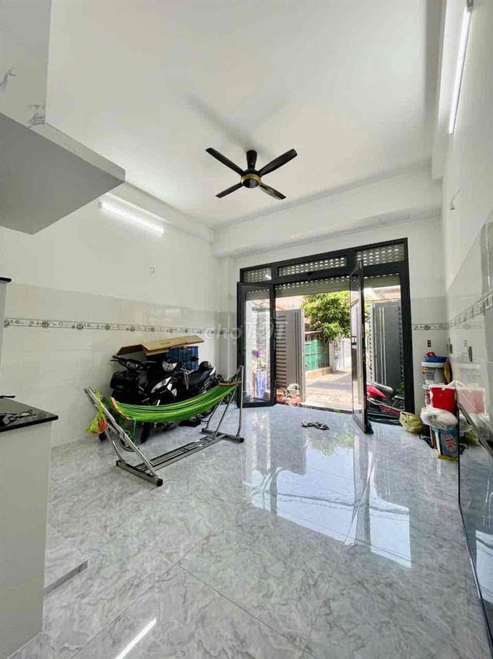 nhà mới sạch sẽ