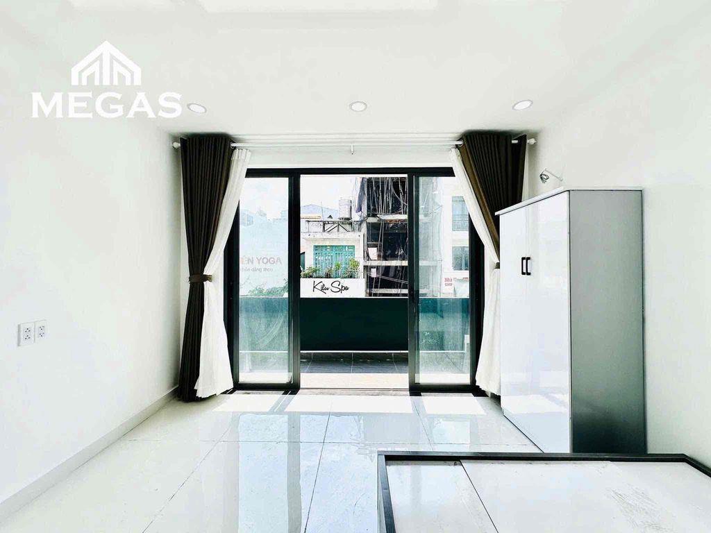 Căn hộ studio bancol siêu đẹp ngay ĐH Công Thương