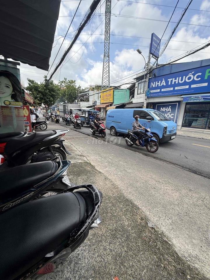 cho thuê tầng trệt & lầu1, MT Thạch Lam 6.7*14.6, sát góc ngã 5