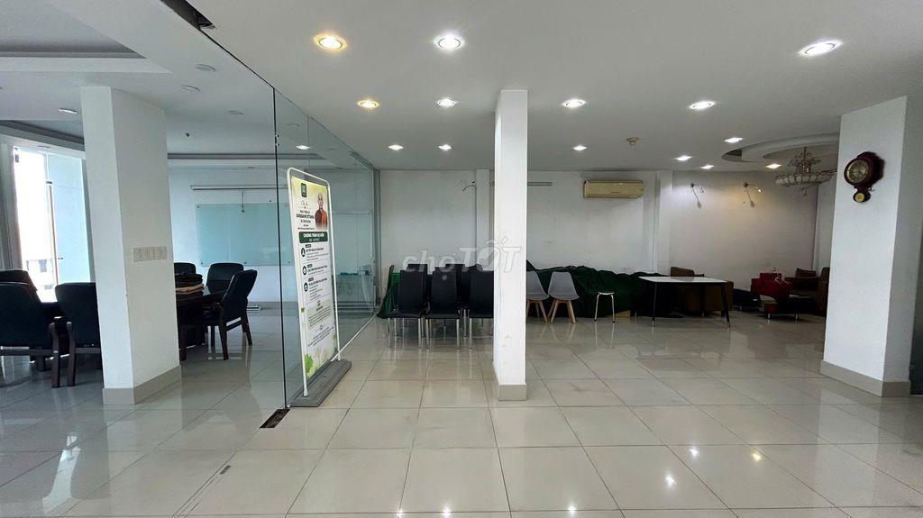 Cho thuê gấp VP mặt tiền Âu Cơ, Tân Phú - 144m2 - Giá 25tr/tháng