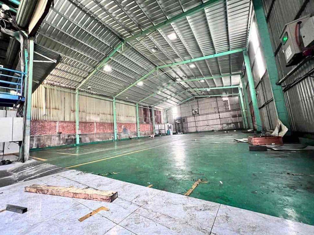 KHO XƯỞNG NỀN ÊPOXY NGAY BẾN XE AN SƯƠNG - QL1A - 400M2 . Đường Công