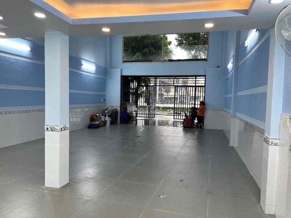 NHÀ NGUYÊN CĂN MT KINH DOANH ĐƯỜNG TRƯỜNG CHINH. 7x17m 2LẦU TRỐNG SUỐT
