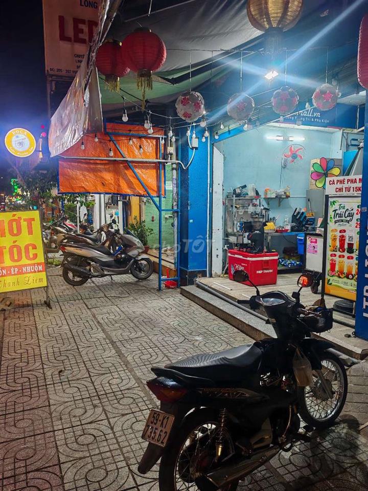 cần share mặt bằng từ 5h chiều tới tối