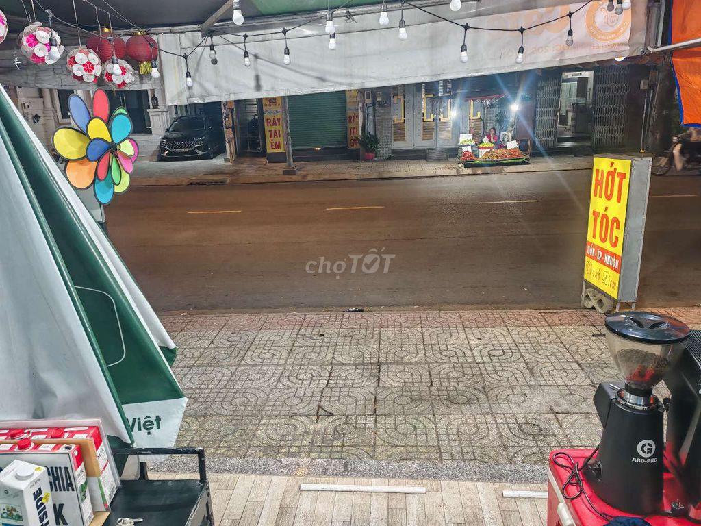 cần share mặt bằng từ 5h chiều tới tối