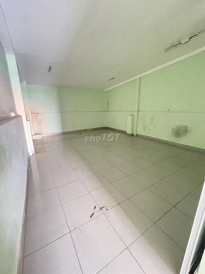 Mặt tiền Nguyễn Sơn