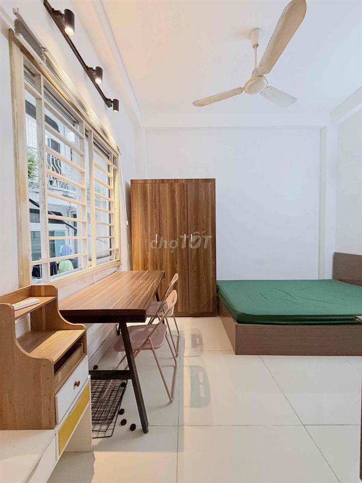 PHÒNG CỬA SỔ, FULL NỘI THẤT