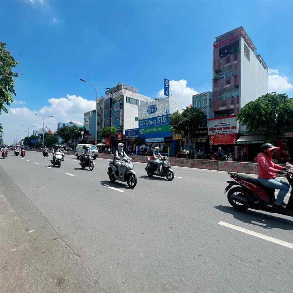 Bán gấp Nhà mặt tiền Lê Trọng Tấn