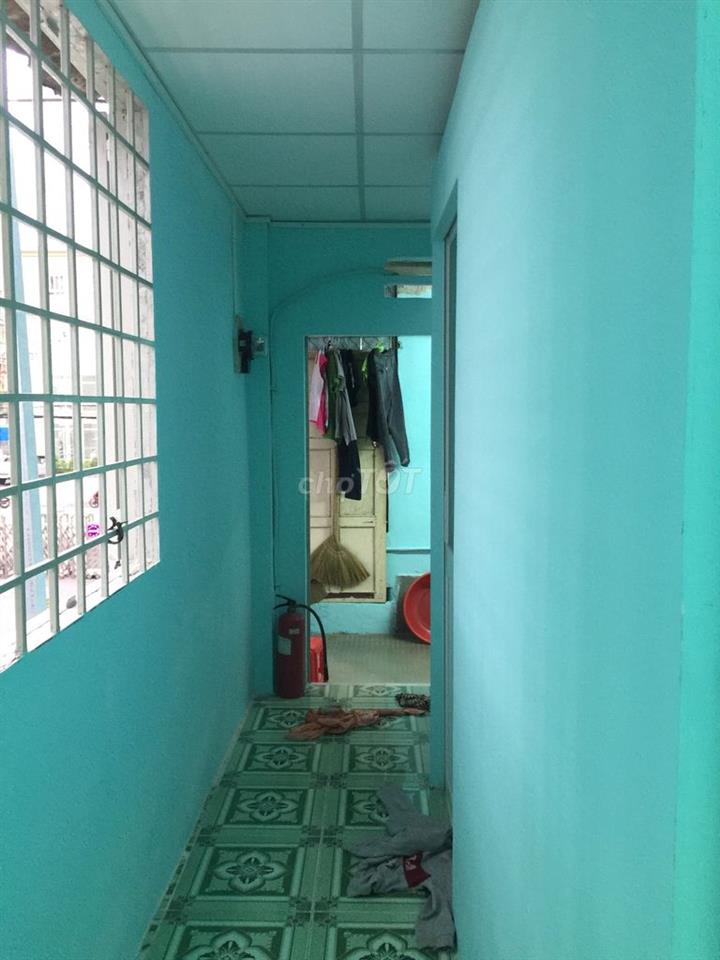 Một phòng một nữ, an ninh, thoáng mát, yên tĩnh.
