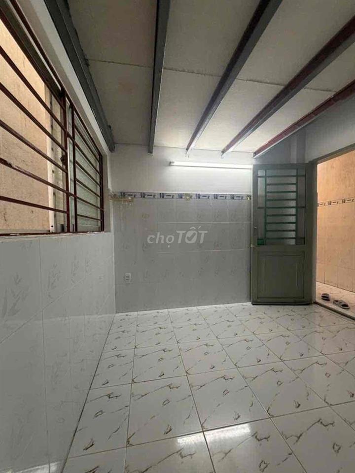 CHO THUÊ PHÒNG GÁC CỬA SỔ TRỜI GẦN ĐẠI HỌC CÔNG THƯƠNG