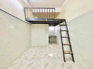 CHO THUÊ PHÒNG GÁC CỬA SỔ TRỜI SẴN MÁY LẠNH GẦN ĐẠI HỌC CÔNG THƯƠNG