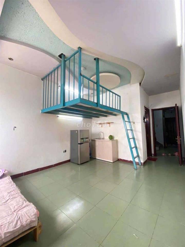 CHO THUÊ PHÒNG GIÁ RẺ CÓ GÁC CỬA SỔ TRỜI GẦN ĐẠI HỌC CÔNG THƯƠNG 