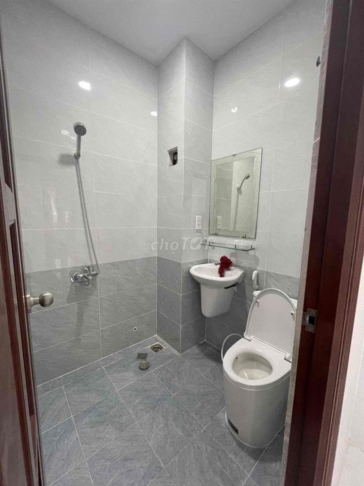 Trọ Mới Sạch Sẽ An Ninh - Thang Máy - Máy Lạnh Quạt Đầy Đủ