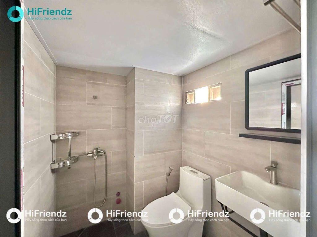 PHÒNG MỚI BAN CÔNG ĐẦY ĐỦ NỘI THẤT THANG MÁY