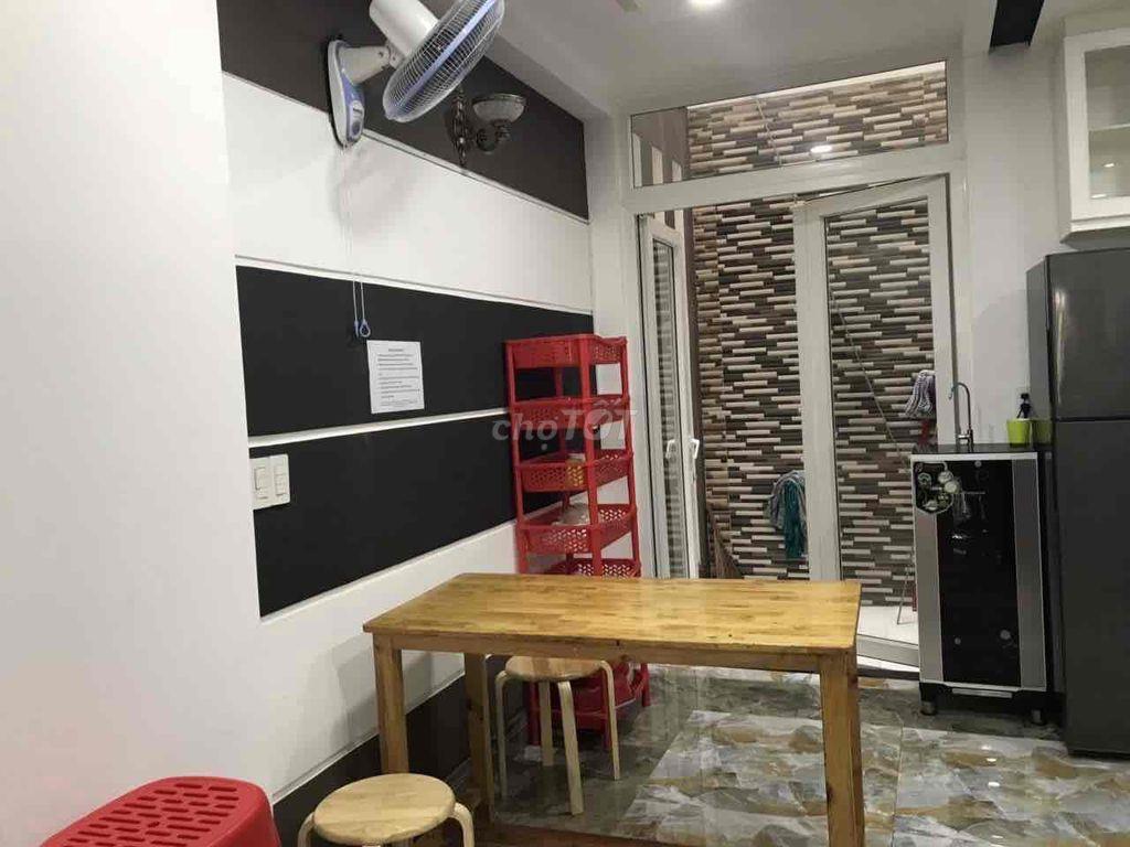 Ký Túc Xá Khuông Việt, ngay gần trường Văn Hiến, đầy đủ tiện nghi