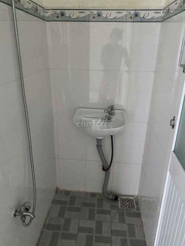 chính chủ cho thuê pt máy lạnh giá 3,5 triêu