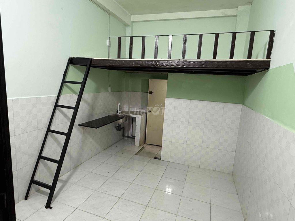 Phòng trọ Dương Đức Hiền sau trường HUIT