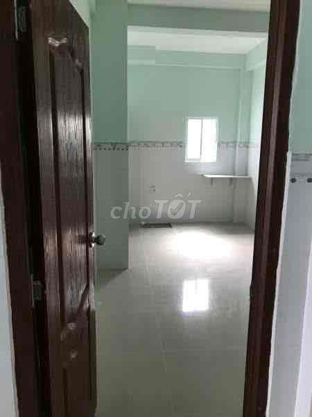 Cho thuê phòng gần trường Đh Công Thương 300mét.