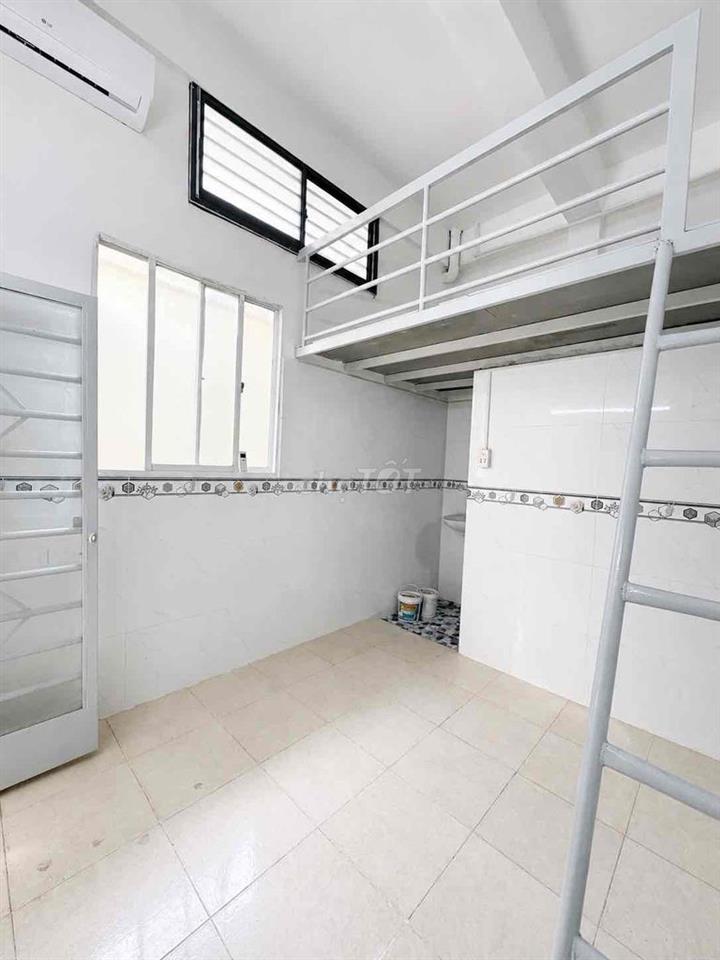 🏡 Cho thuê phòng đẹp như hình – Gác lửng – Máy lạnh Inverter – Tân