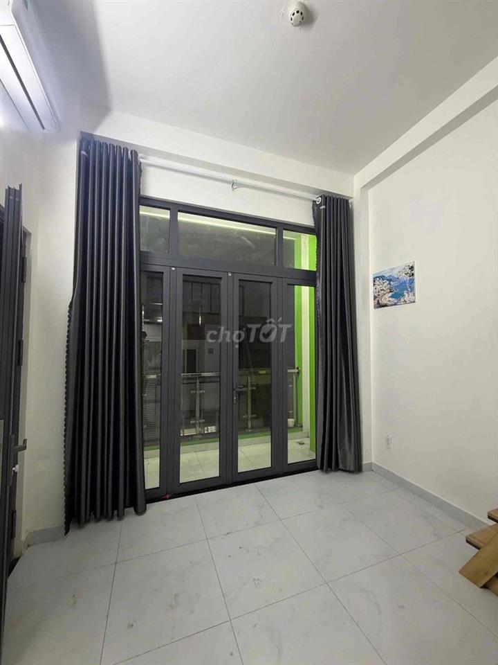 PHÒNG DUPLEX CỰC TO NẰM SÁT ĐH HUIT