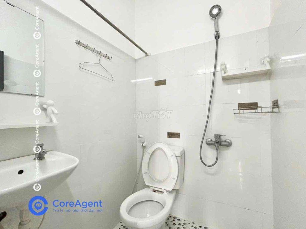 PHÒNG FULL NỘI THẤT CỬA SỔ TRỜI GẦN CÔNG THƯƠNG & VĂN HIẾN
