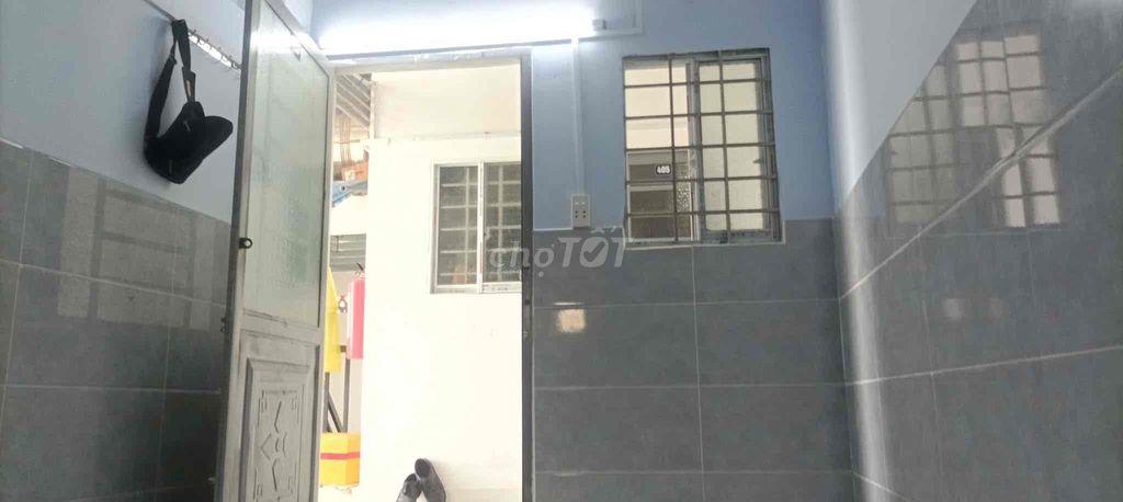 phòng trọ luỹ bán bích gần văn hiến