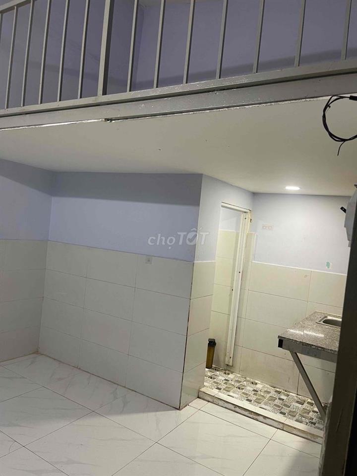 phòng trệt ngay chợ gò xoài