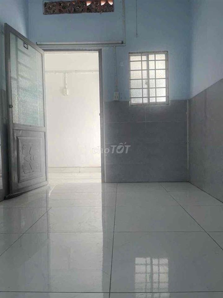 phòng trọ ngay văn hiến luỹ bán bích