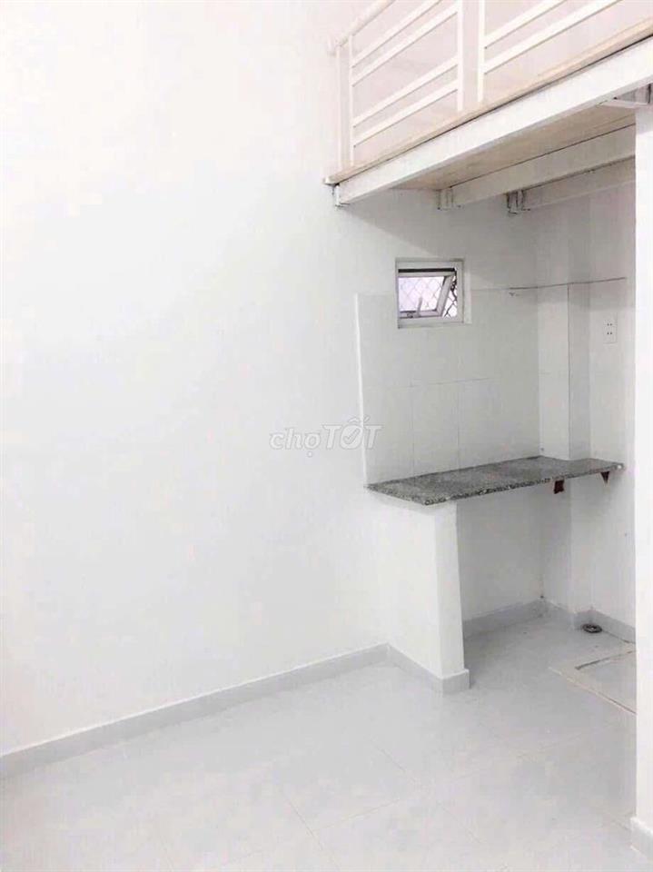 Phòng trọ hòa bình lũy bán Bích gần đầm Sen nước