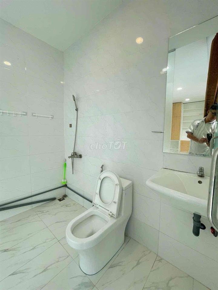 Phòng trọ 30m2 đường Tô Hiệu, Tân Phú