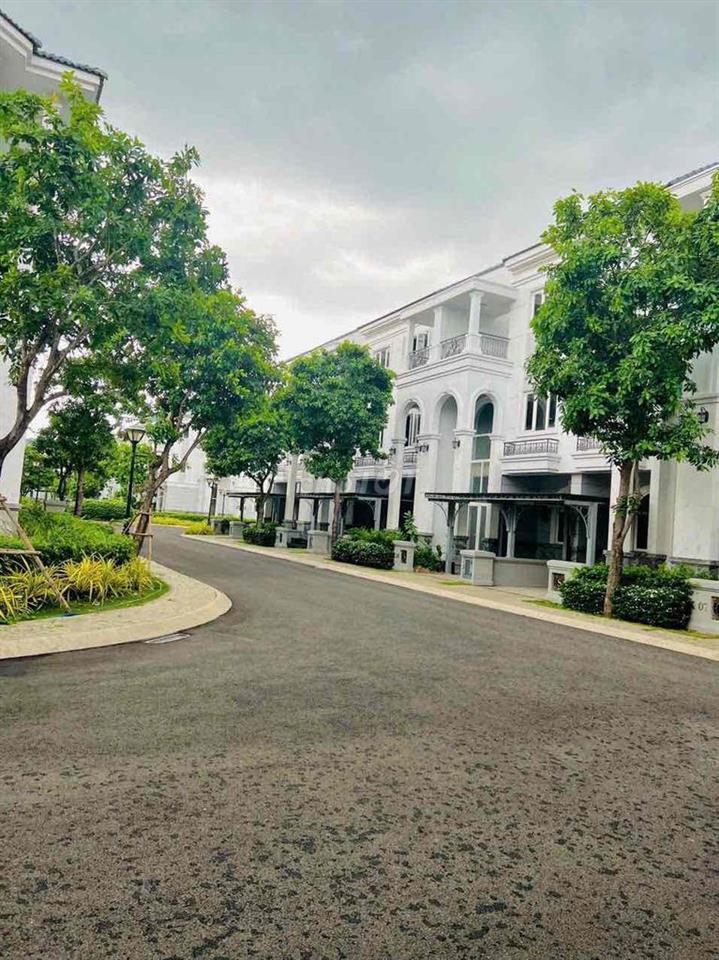 Cho thuê biệt thự nguyên căn, khu compound