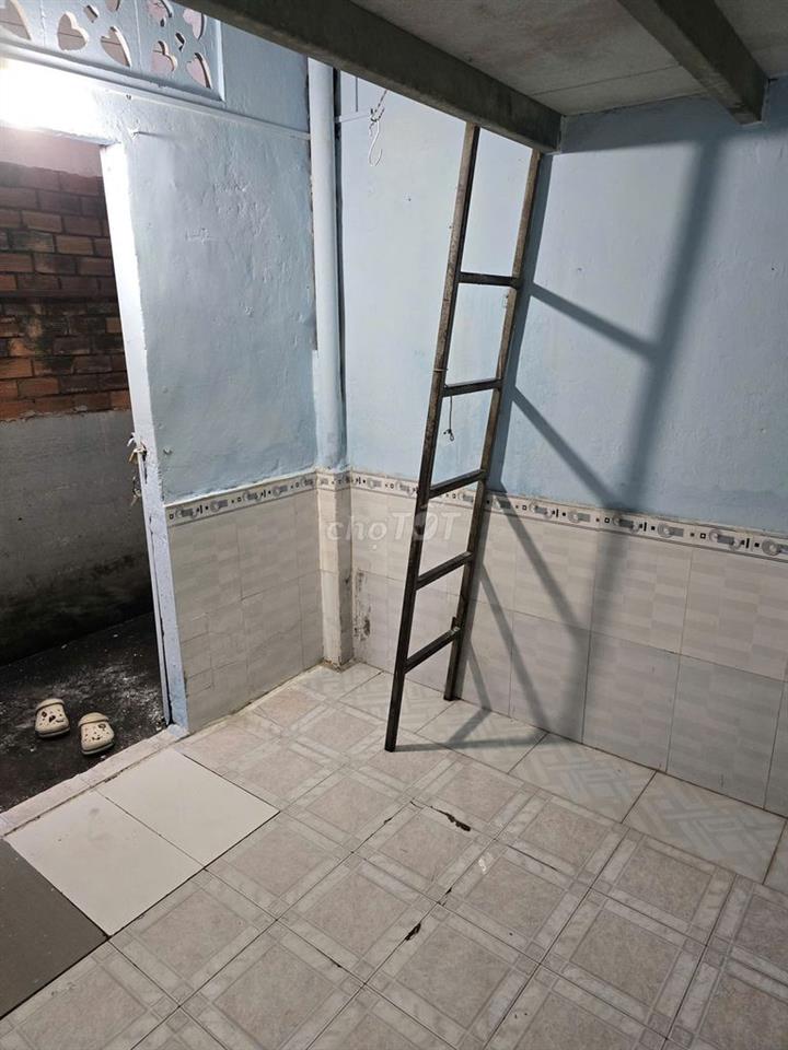 Phòng trọ giá rẻ, sạch sẽ, tiện lợi - 86 Đô Đốc Lộc