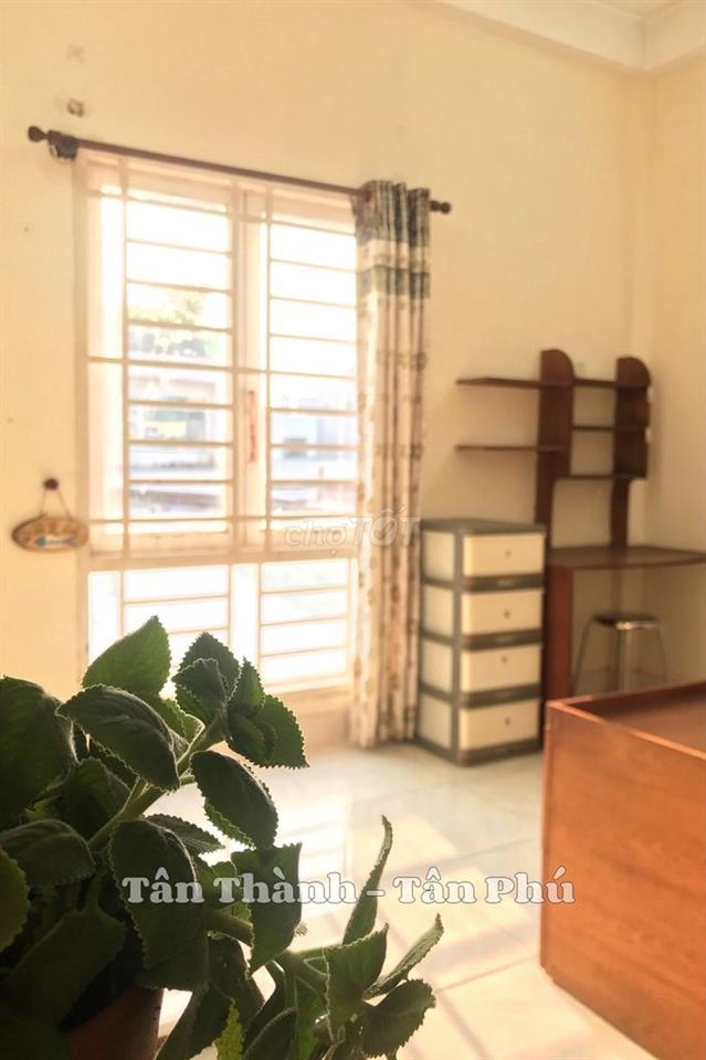 PHÒNG-MỚI-2-TRIỆU-BÀ-NGOẠI-CHO-TÂN-SINH-VIÊN-THUÊ