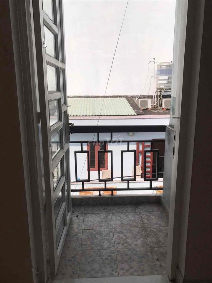 Cho nữ thuê Phòng trong nhà nguyên căn quận Tân Phú