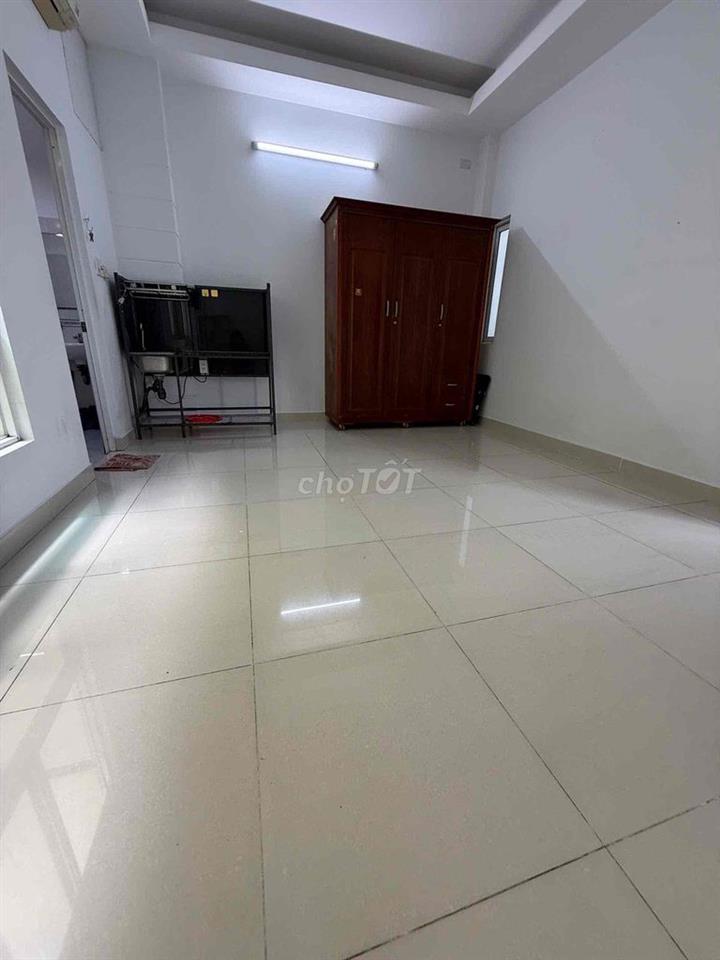 Phòng gần Luỹ Bán Bích - Thoại Ngọc Hầu