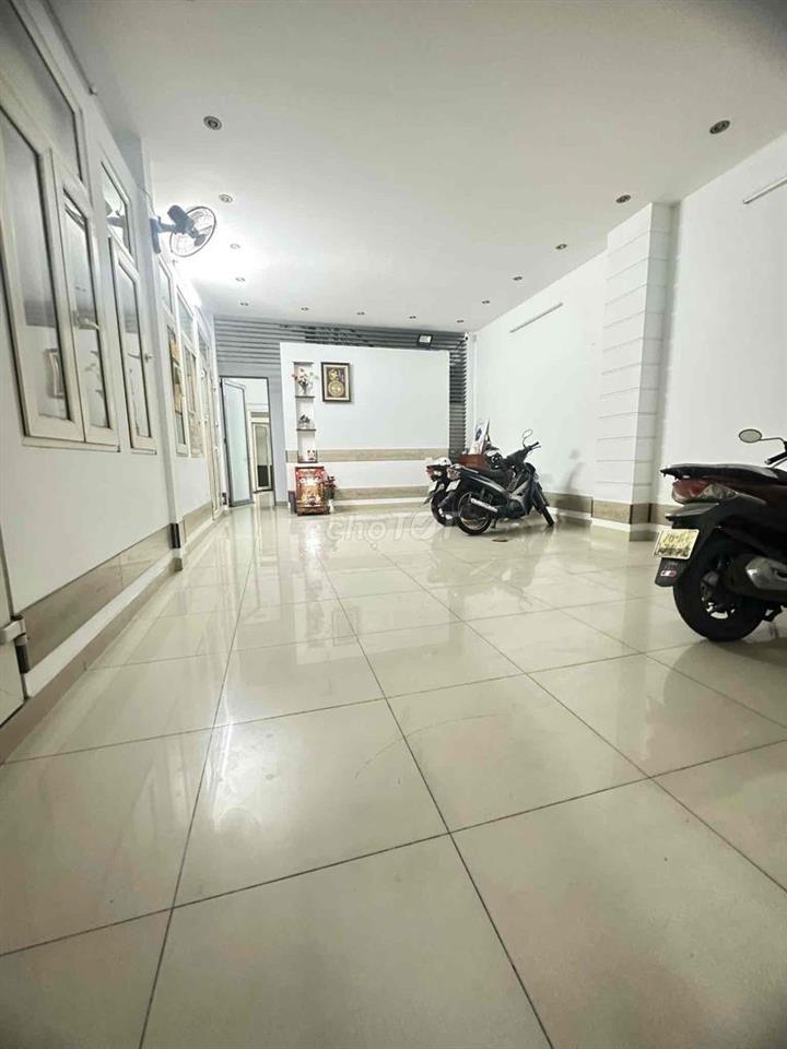 Phòng gần Luỹ Bán Bích - Thoại Ngọc Hầu