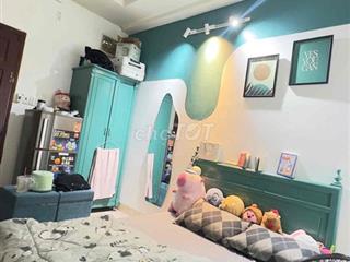 Pass phòng ngay mặt tiền đường Phú Thọ Hoà