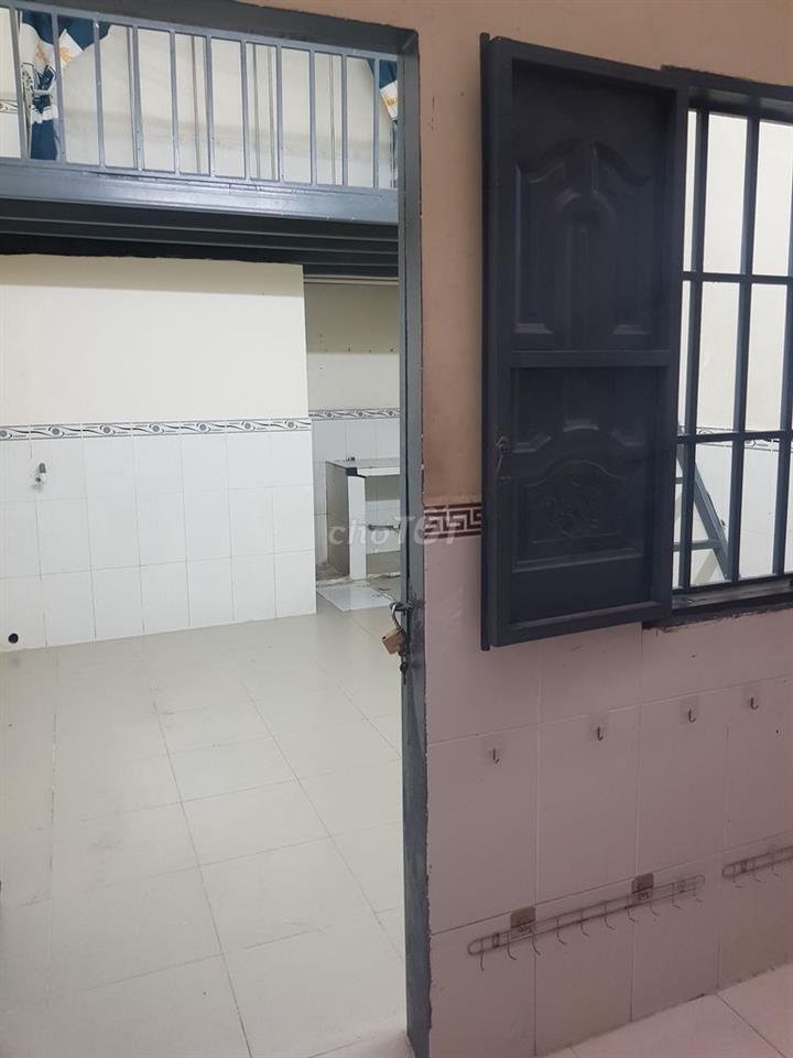 CHO THUÊ PHÒNG TRỌ TÂN PHÚ GIÁ RẺ ( HẺM 76 LÊ VĂN PHAN)
