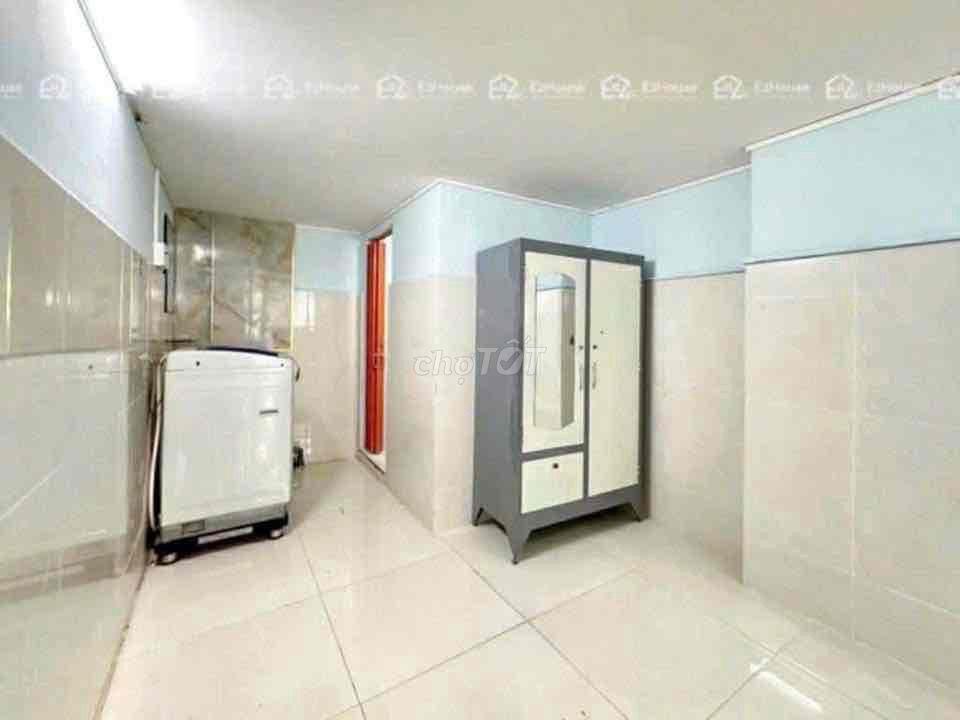kiot mặt tiền nguyên căn