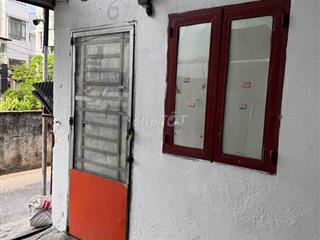 Phòng trệt hẽm xe hơi