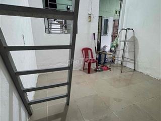 1 Phòng trện yên tĩnh gần đại học công thương