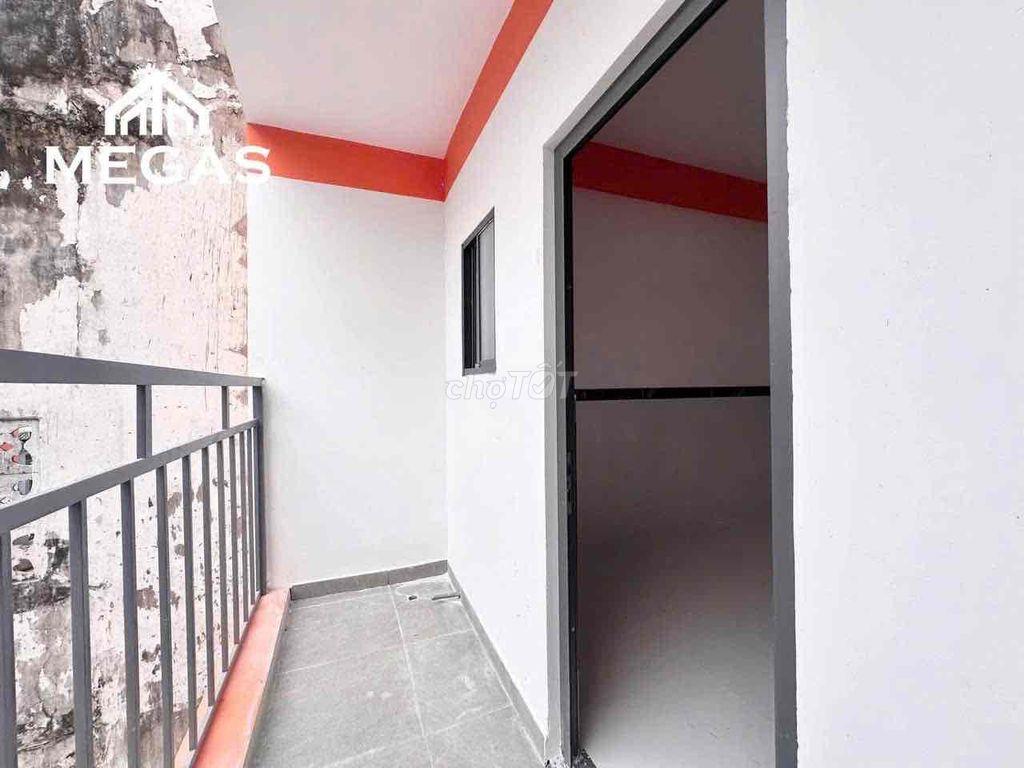 Trống phòng mới bancol 3tr5 - Đầm sen