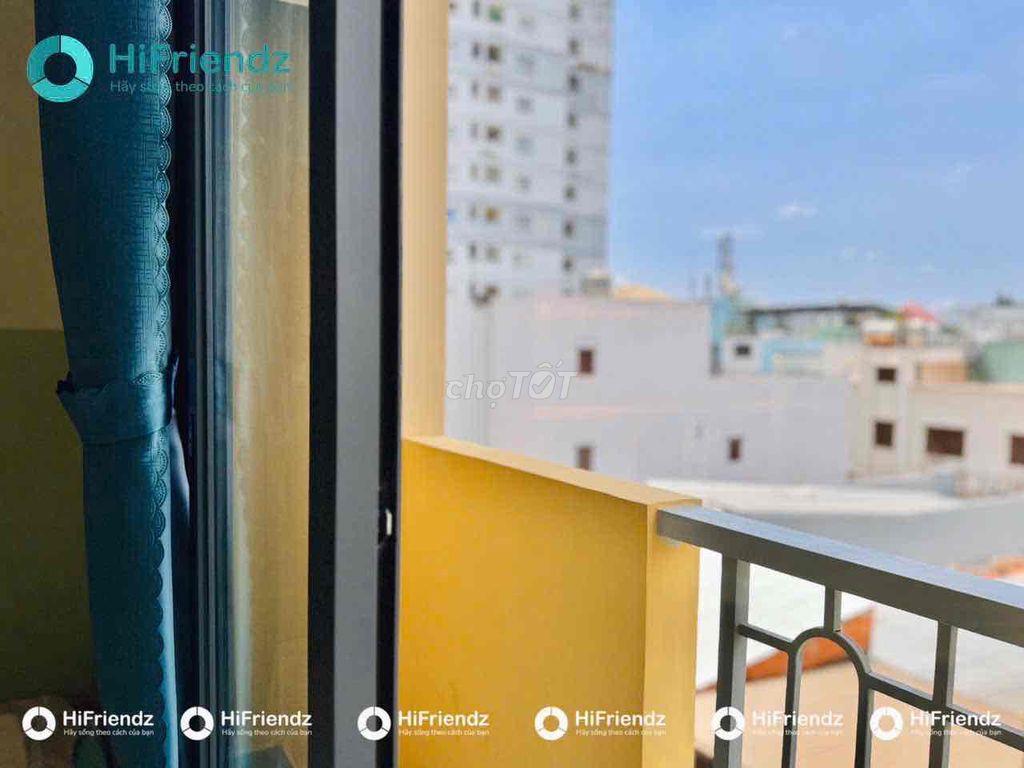 trống studio, tách bếp, bancol - ngay Lạc Long Quân q11