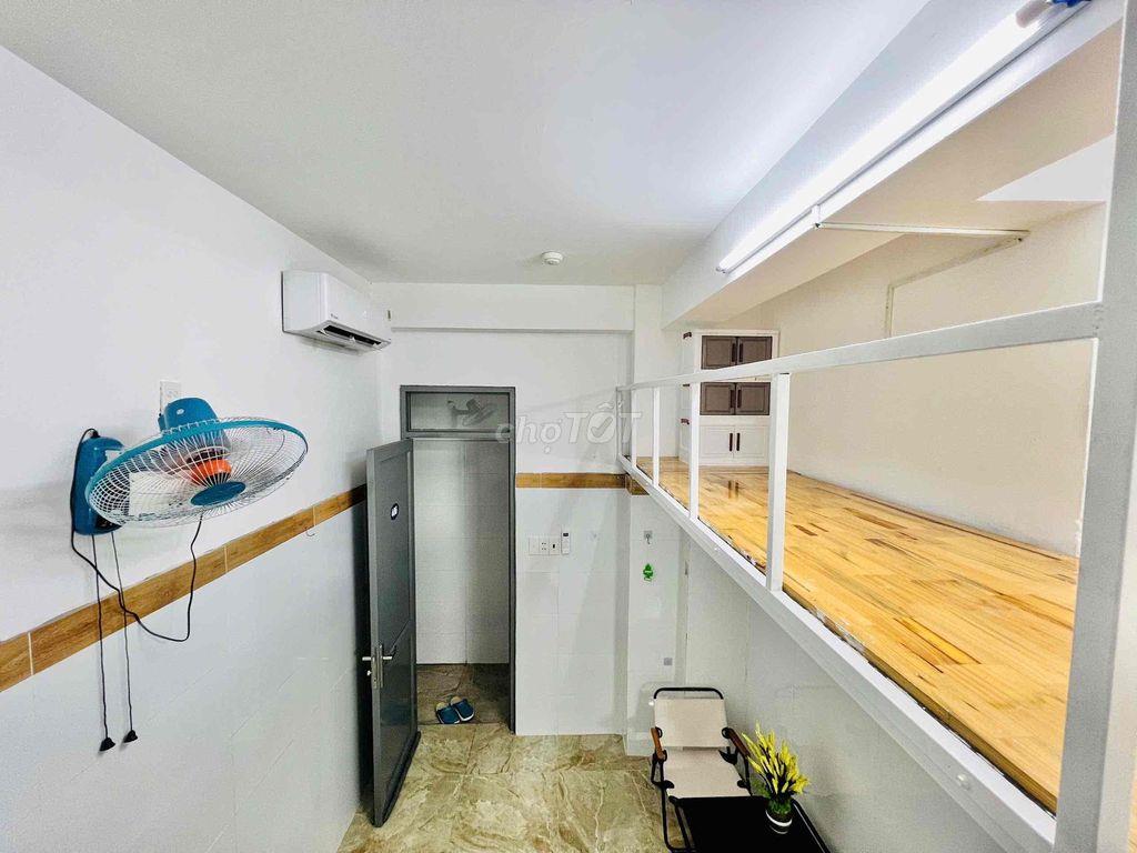 Trống 1 Phòng gác - Full Nt - Ngay Bốn Xã