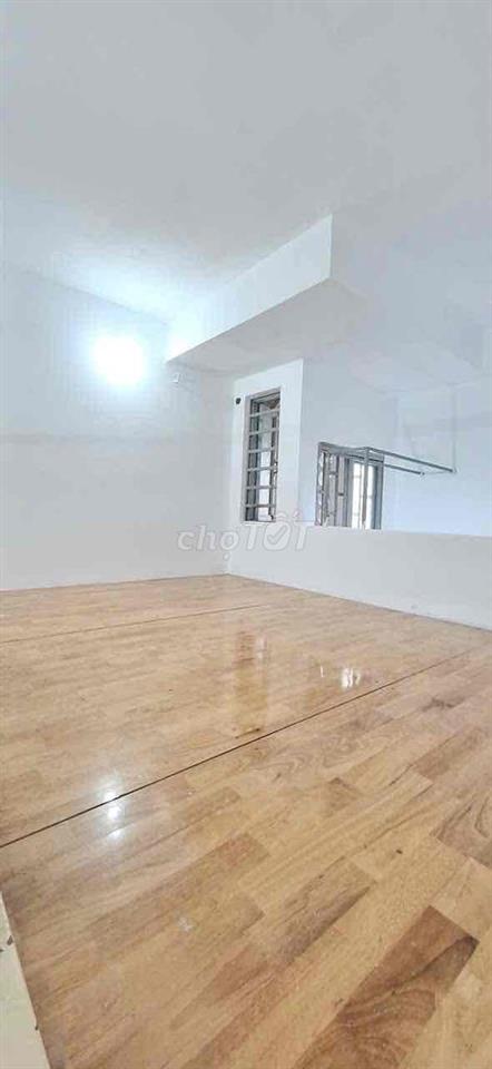 Nhà trọ gần Đại Học Văn Hiến, cách 800m