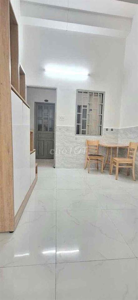 Nhà trọ gần Đại Học Văn Hiến, cách 800m