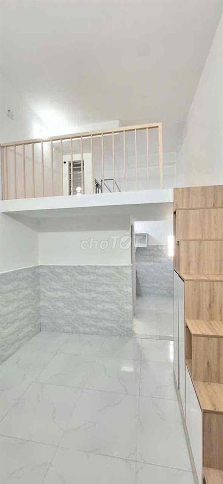 Nhà trọ gần Đại Học Văn Hiến, cách 800m