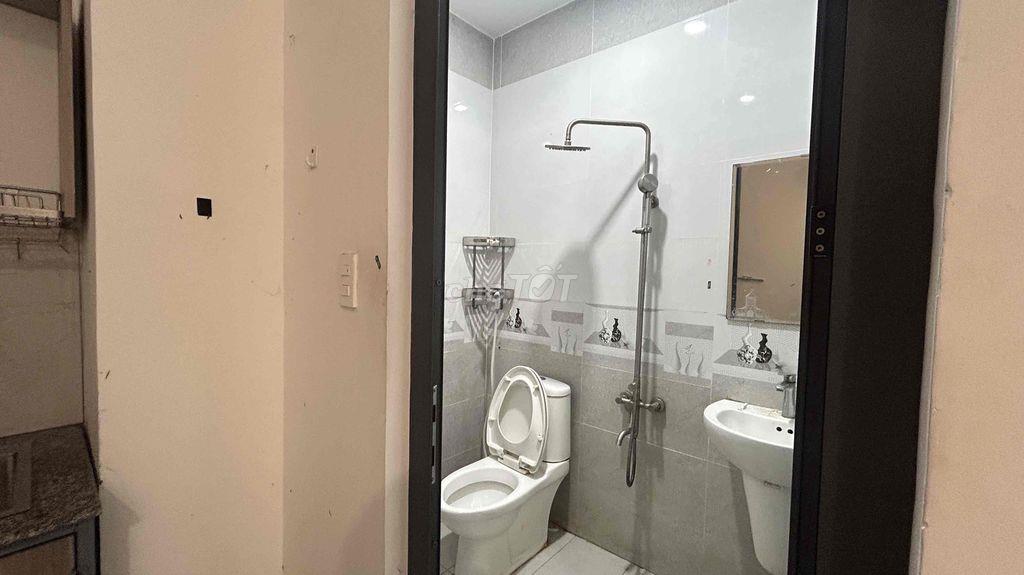SIÊU PHẨM STUDIO FULL NỘI THẤT, GẦN 2 CƠ SỞ ĐH CÔNG THƯƠNG, FULL NT