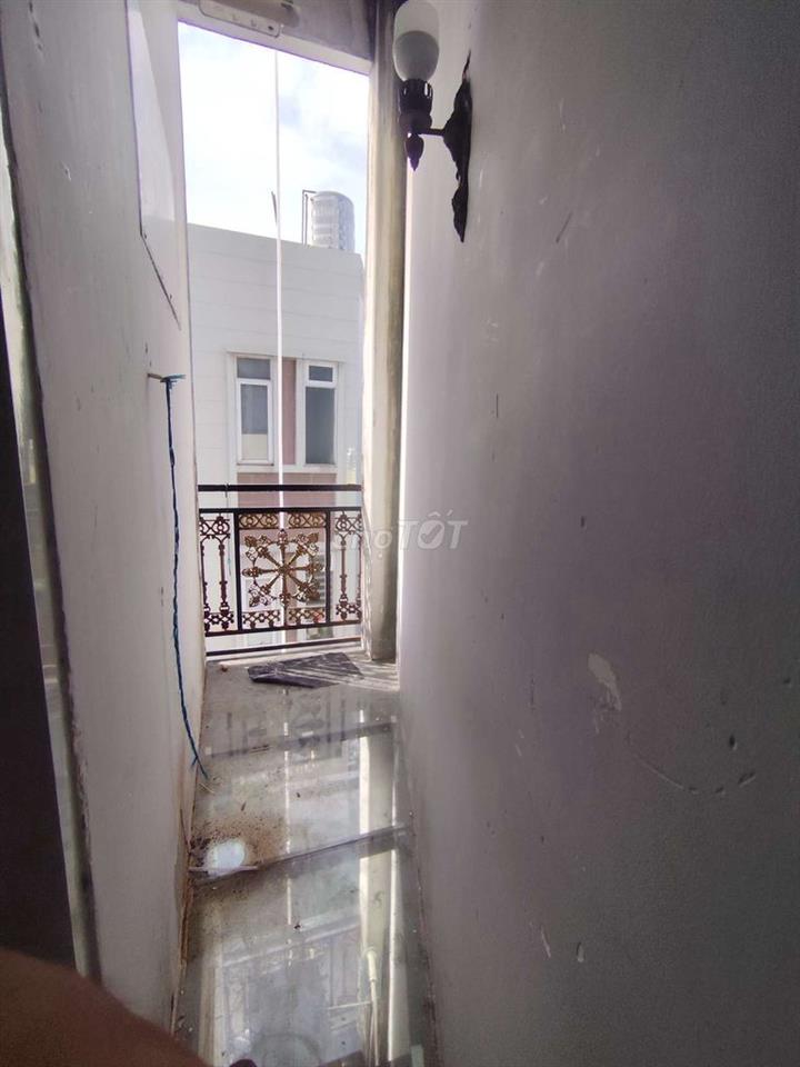 phòng ban công. full nội thất