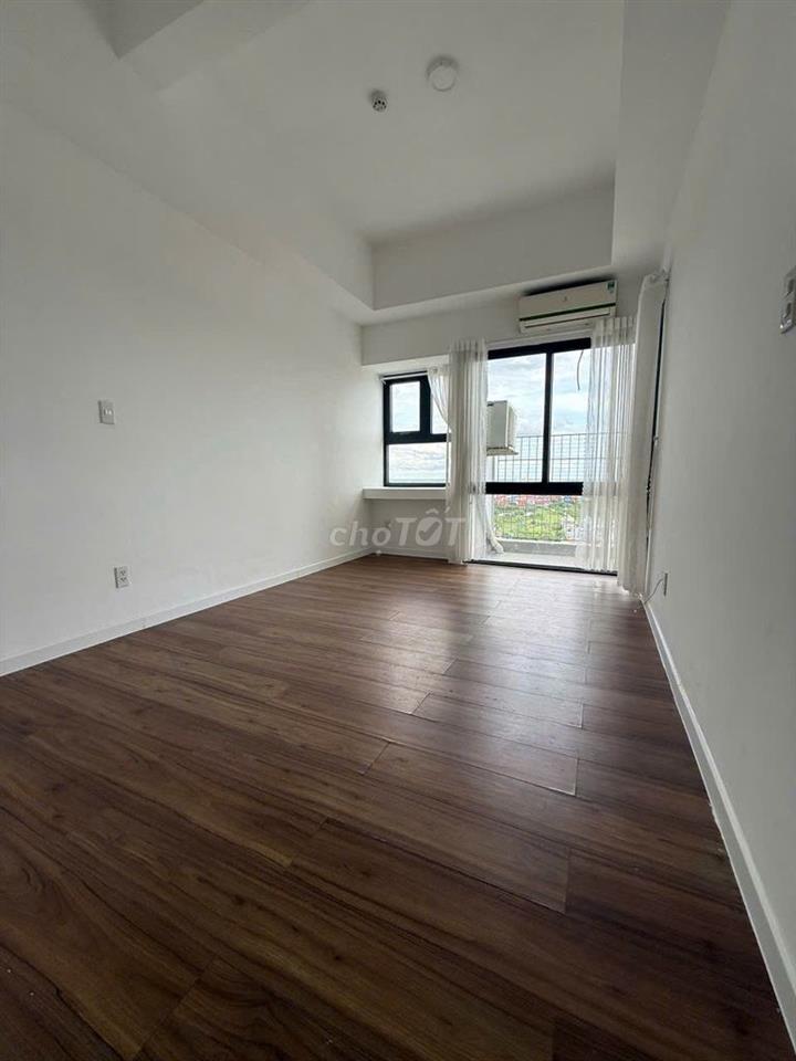 Bán chung cư Ricca 3pn + 3wc dt 115m2 có sổ hồng căn hộ mới bàn giao.